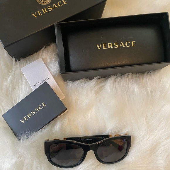 Versace black sunglasses Mod4372 - Picture 2 of 8